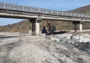 VARANO, DI NUOVO IN SICUREZZA IL PONTE SUL CENO GRAZIE ALLA SINERGIA TRA REGIONE EMILIA-ROMAGNA E BONIFICA PARMENSE